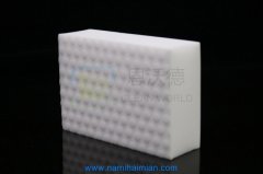 汽車內(nèi)飾臟了用什么清潔？洗車海綿