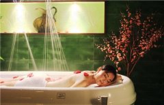 浴缸上的水漬怎么去除？